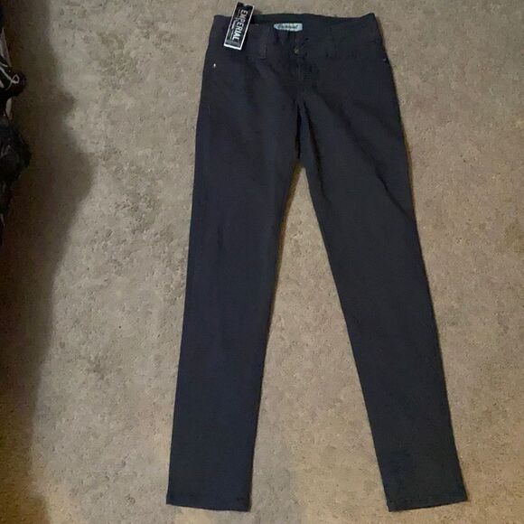 FLASH SALE! NWT Emperial Premium Size 9 Jeans - Picture 1 of 3